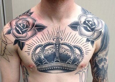 корона мужские тату на грудной клетке