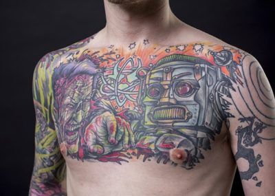 мужские тату на грудной клетке роботы