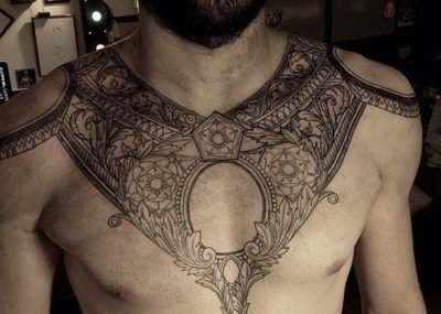 мужские тату на грудной клетке