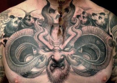 мужские тату на грудной клетке дьявол