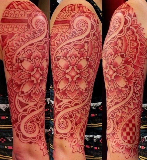 Татуировки красного цвета (40 фото)
