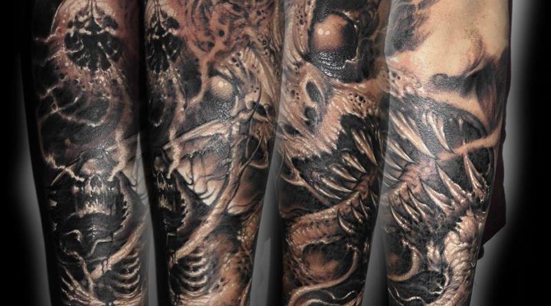 Мрак и демоны в чёрных татуировках мастера Carlos Aguilar