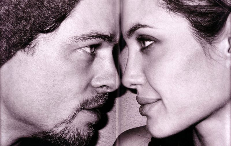 Анджелина Джоли и Брэд Питт спасали брак татуировкой (фото)