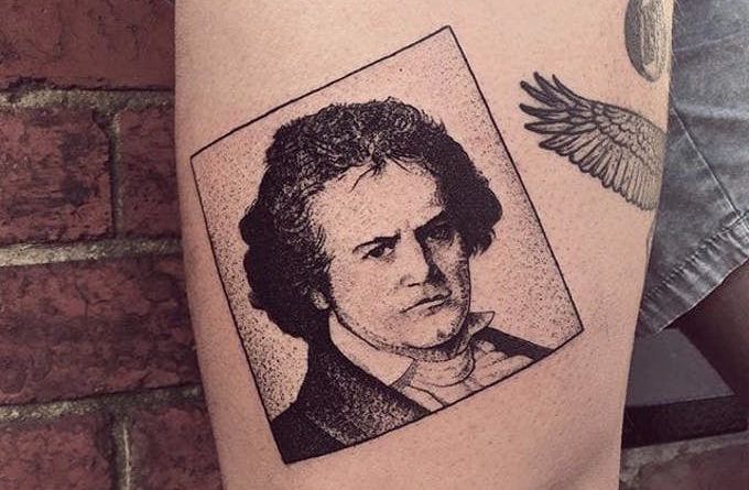 Людвиг ван Бетховен татуировка короля Чарли Жерардина