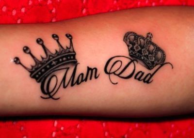 Короны и слова. Фото картинки Тату Мама и Папа. mom & dad tattoo