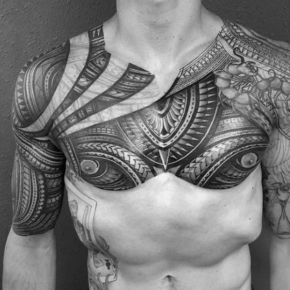 Полинезийские тату на грудине