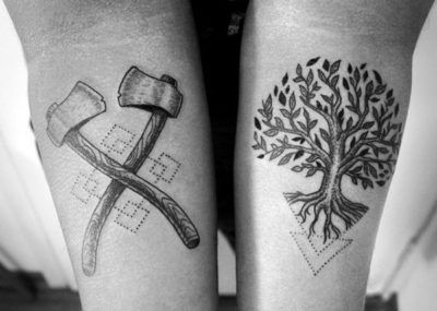 татуировка дуб и топоры