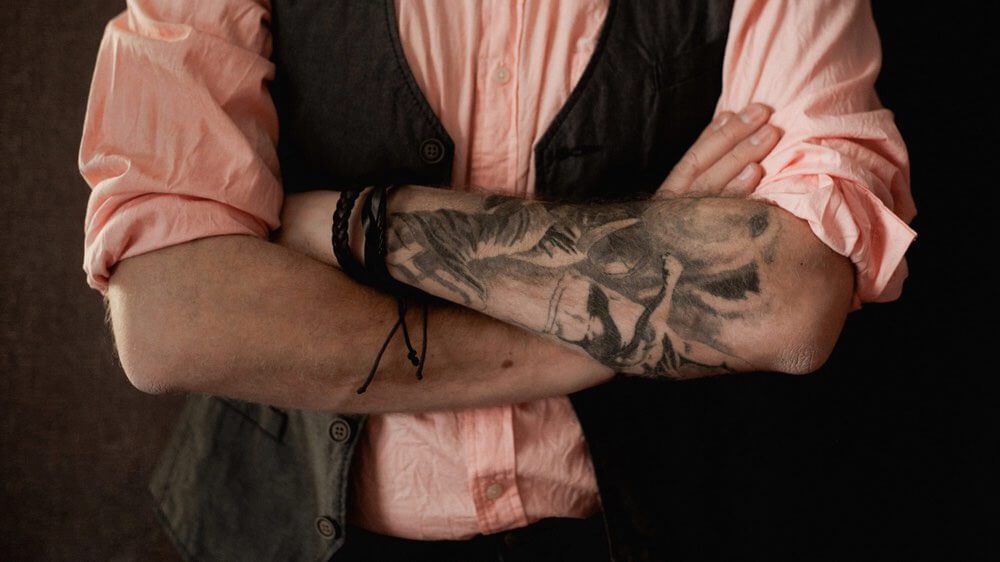Учёные рассказали, чем могут быть опасны татуировки
