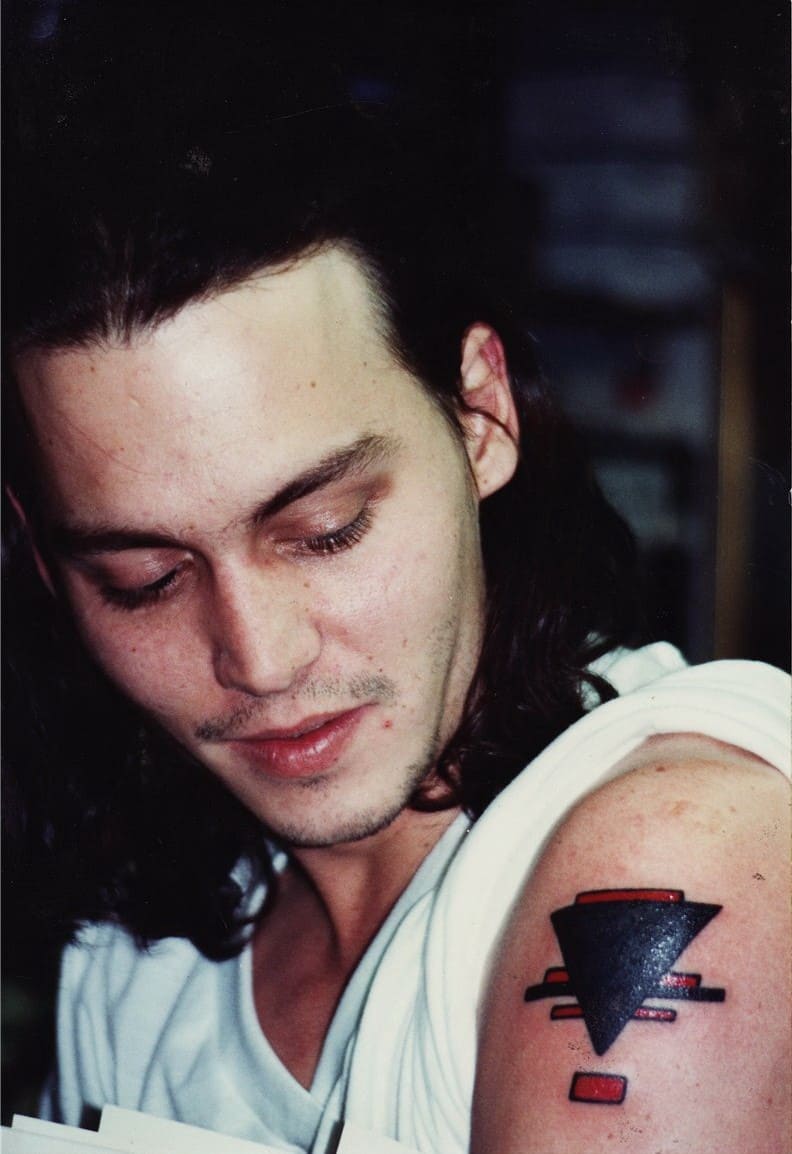 Татуировки Джонни Деппа: история появления и значение15