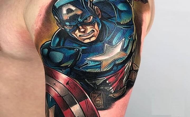 Тату Капитан Америка на плече